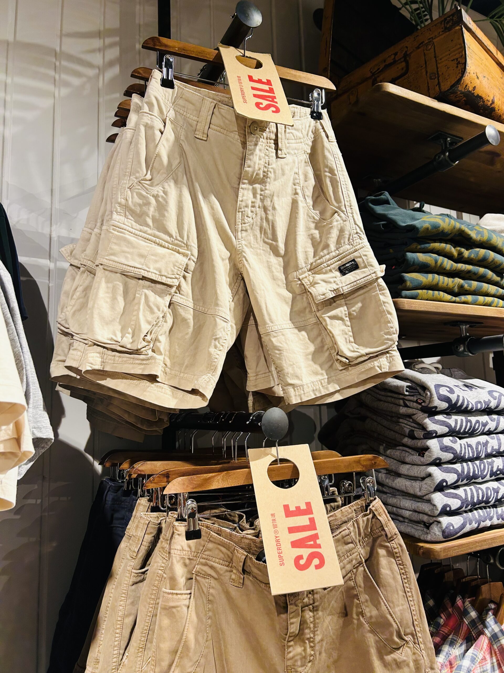 ALE Superdry & Co