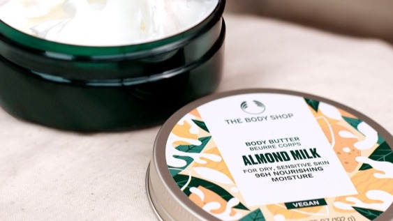 Vartalovoit 2kpl/30€ The Body Shop