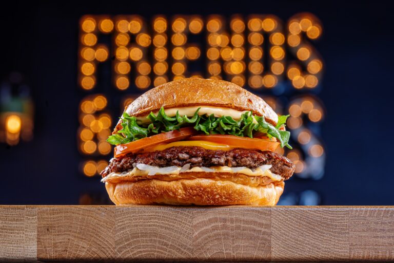 Friends&Brgrs_FriendsBrgr (2)